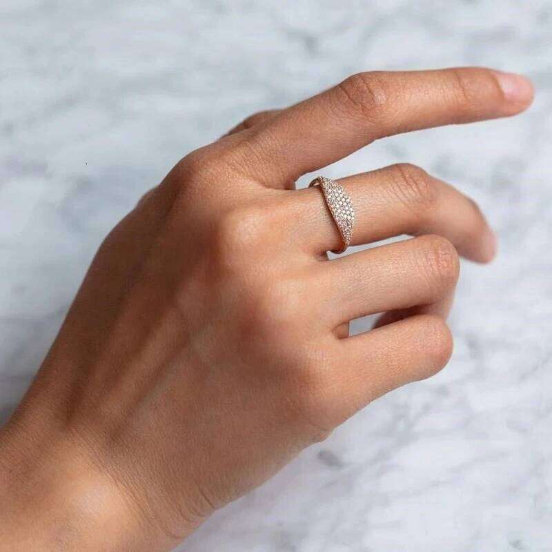 Huitan Simple Elegant Women Full Bling Iced Out CZ Stone Gold Color Female Rings Wedding Party Statement Jewelry H260312