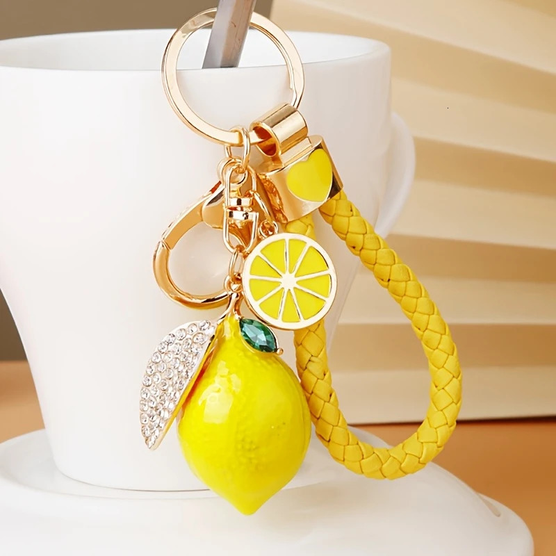 Summer Style Decorative Alloy Rhinestone Lemon Keychain with Lobster Clasp Fruit Key Ring Bag Car Decoration 260311
