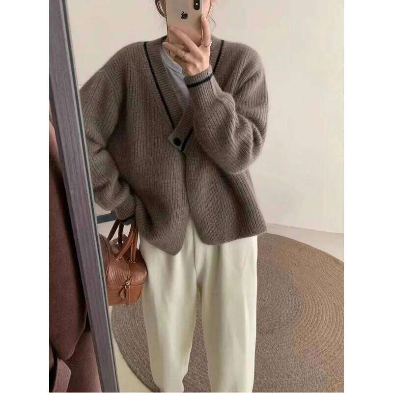 French Retro V-neck Contrasting Color Knitted Cardigan Women's Autumn and Winter Loose Short Top Z260313