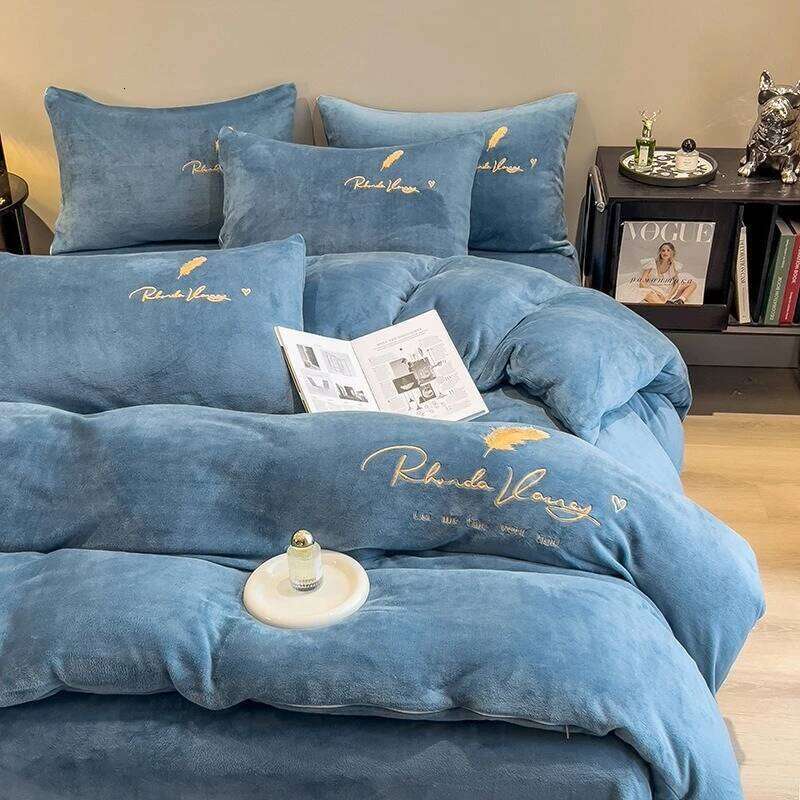 Coral milk four-piece set winter sheet thickened single cover dormitory crystal velvet embroidered bed H260312 - view 3