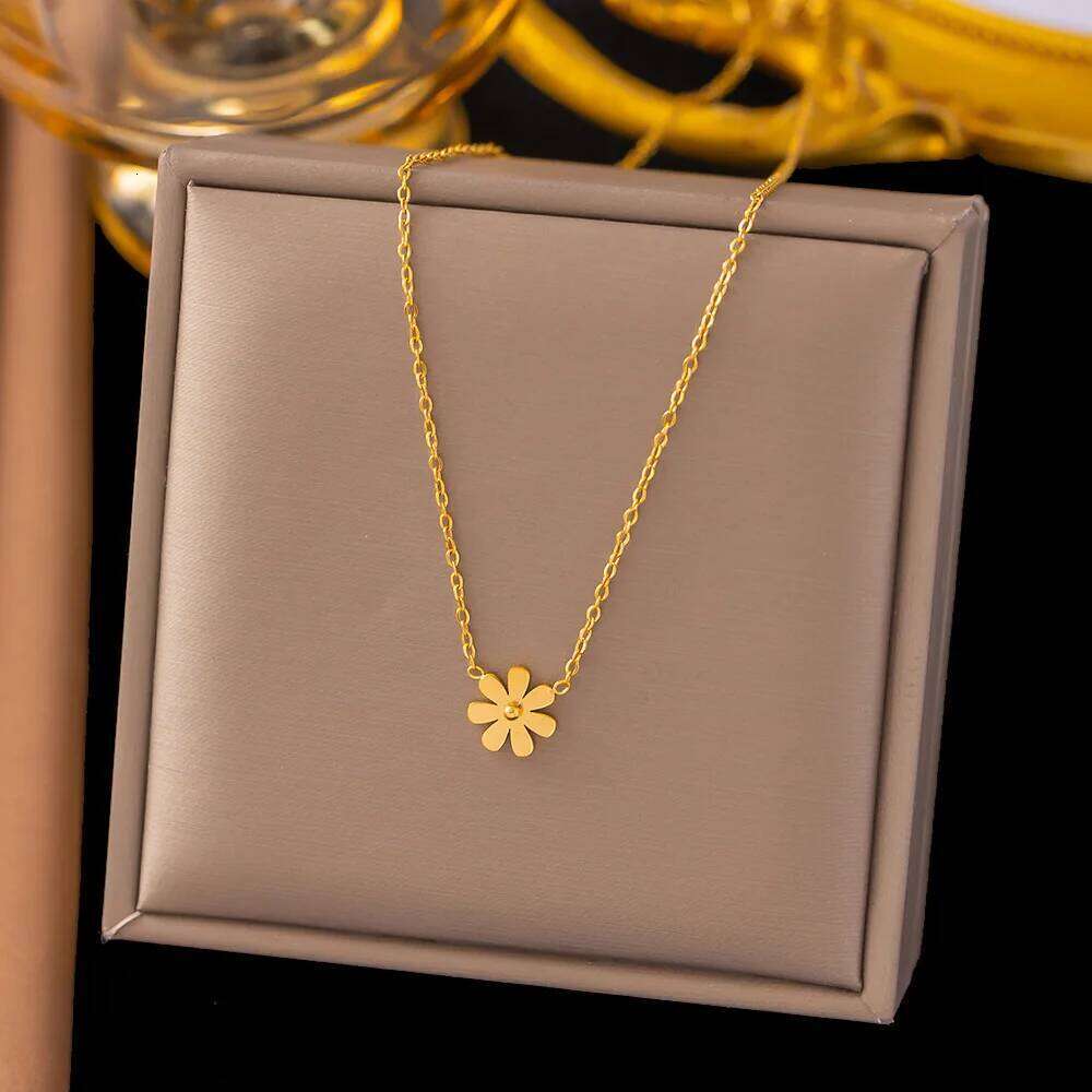 Stainless Steel Flower Pendant Necklace For Women Fashion Ladies Gold Color Clavicle Chain High Quality Jewelry Wedding Gifts H260312