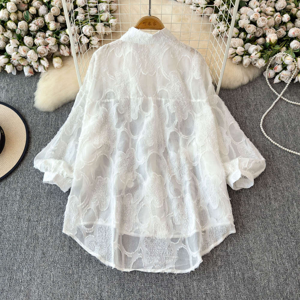 Embroidered White Women's Sunscreen Shirt Jacket Summer Thin Edition 2026 New Ethnic Style Open Collar Wool Sweater