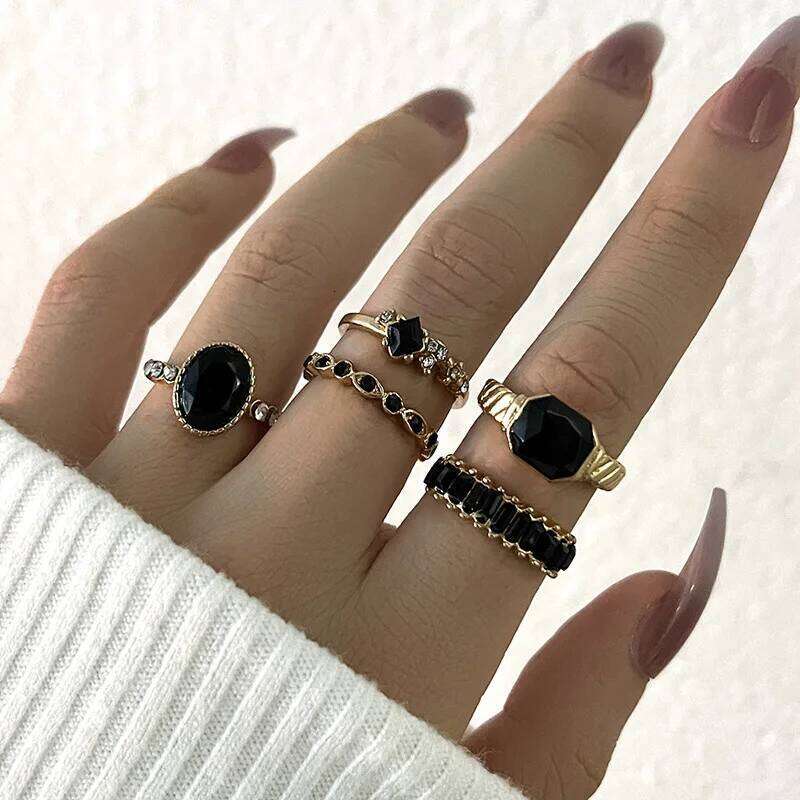 Retro Black Crystal Stone Set For Women Vintage Geometric Knuckle Joint Ring Female Fashion Party Jewelry Accessories H260312