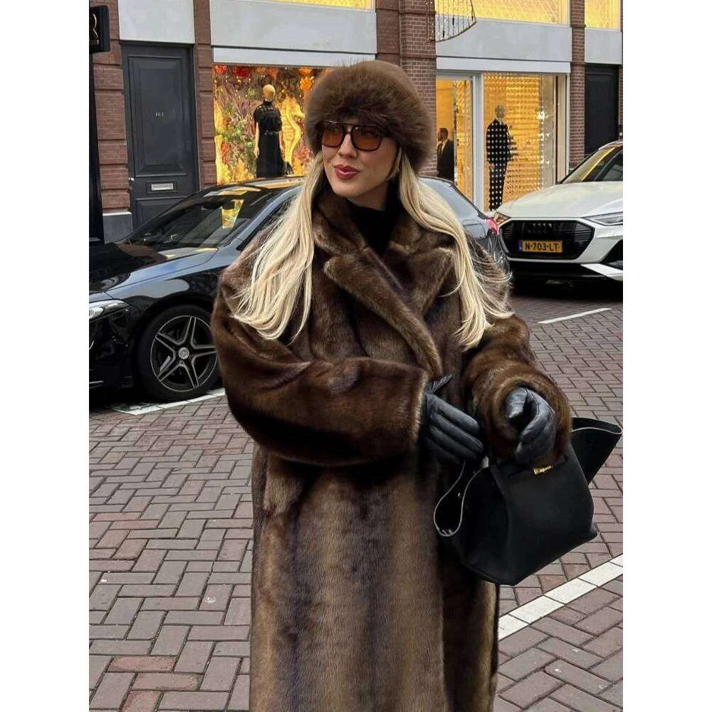 Luxury Faux Fur Long Coat Women 2025 Fashion Winter Plush Warm Jackets Full Sleeve Loose Fit Elegant High Street Overcoats Z260313
