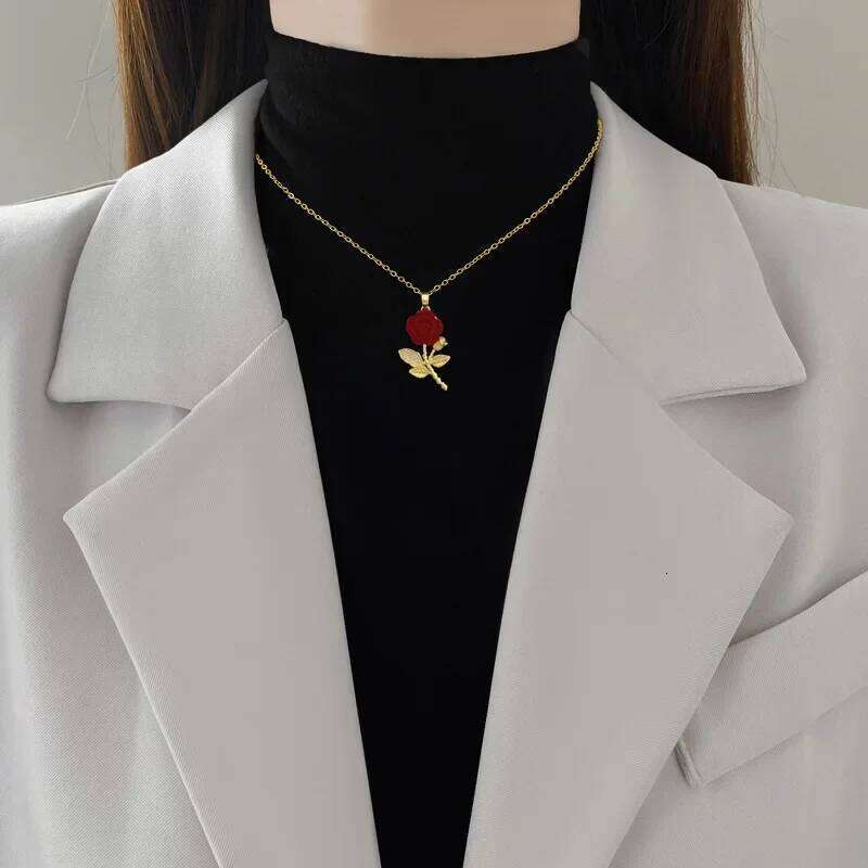 Fashion Red Rose Flower Pendant Necklace for Women Girls Stainless Steel Chain Party Accessories Vintage Y2K Jewelry Gifts H260312