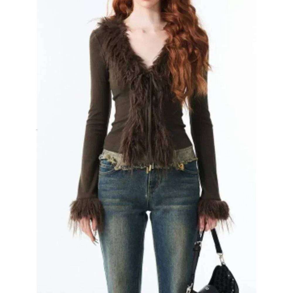 Hairy edge V-neck cardigan autumn and winter new design, pure desire, spicy girl long sleeved top, base shirt for women Z260314