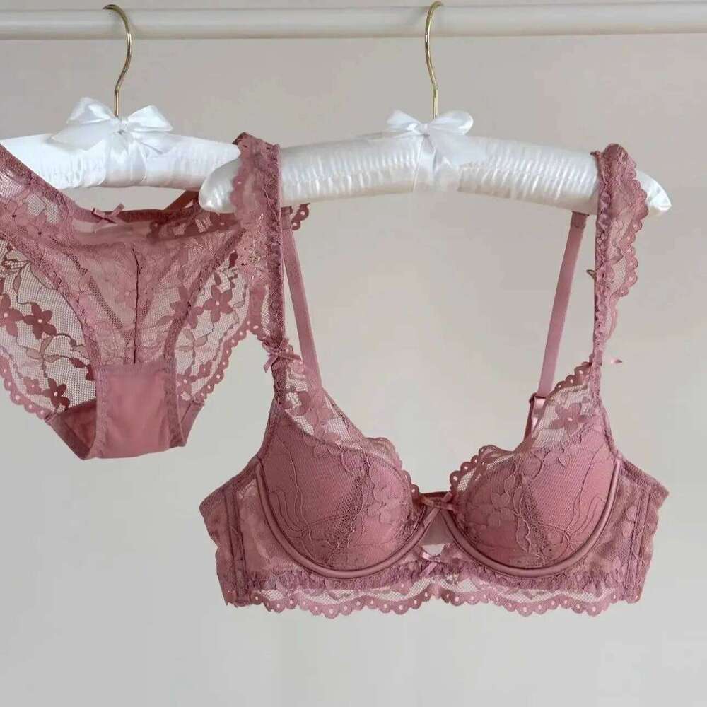 Sexy Lace Bow Thin Section Small Gathered Collect Vice Breasts Comfortable Soft Steel Ring Anti-Sagging Bra Set