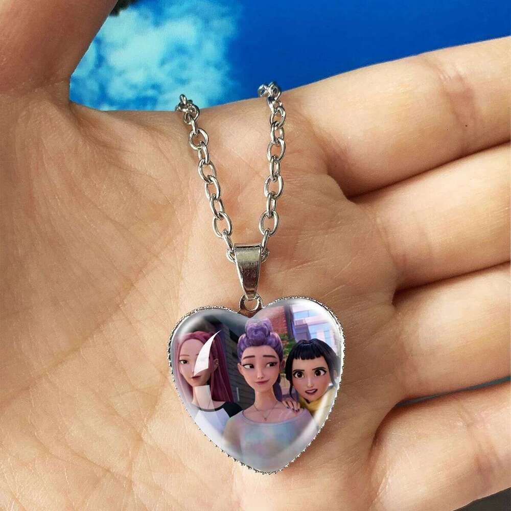 KPop Demon Hunters Rumi Zoey Mira Heart Necklace Glass Pendant Alloy Fashion Jewelry Fans Collection Gift H260312