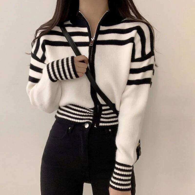 Vintage Contrast Striped Short Cardigan Autumn New Long Sleeve Zipper Knitting Sweater Fashion Street Casual Women Clothing Z260313
