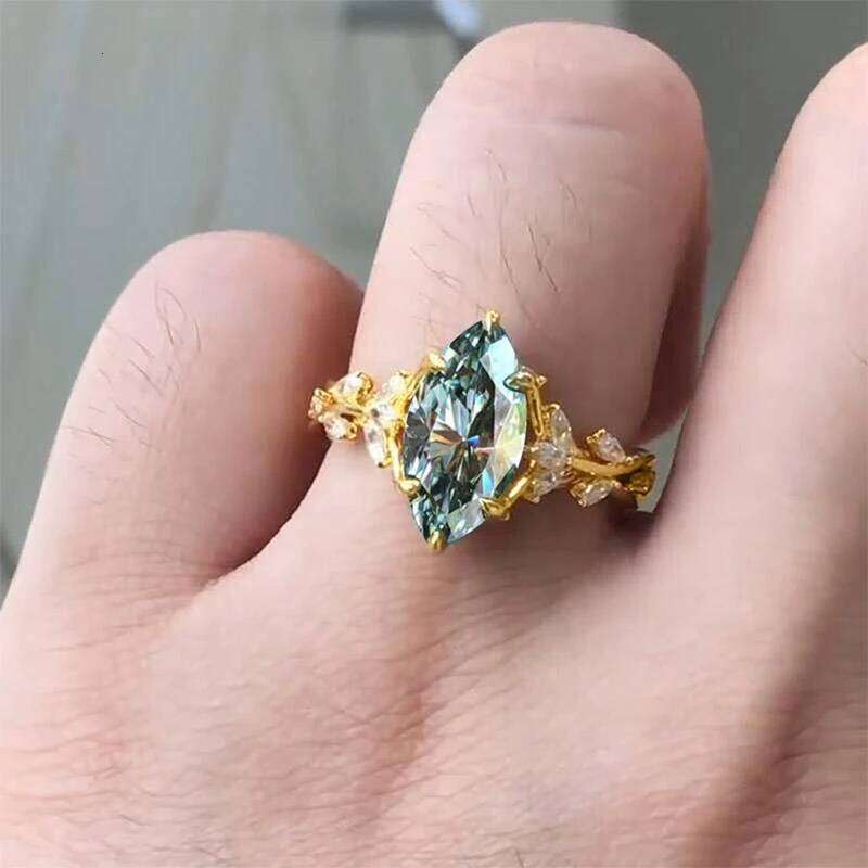 Huitan Aesthetic Marquise Cut Zirconia Ring Women Gorgeous Gold Color Finger Accessories for Engagement Party Jewelry H260312