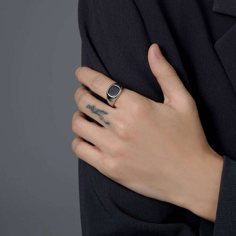 VQYSKO Men's Punk Rock Smooth 316L Stainless Steel Signet Ring For Men Hip Hop Party Jewelry Wholesale Male Wedding Anel H260312