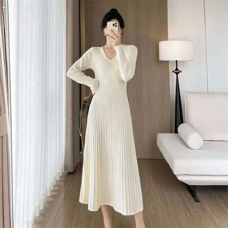 Knitted Dress with Coat Women in Autumn Winter Ladylike High-end Waist-cinching Long Skirt Z260313