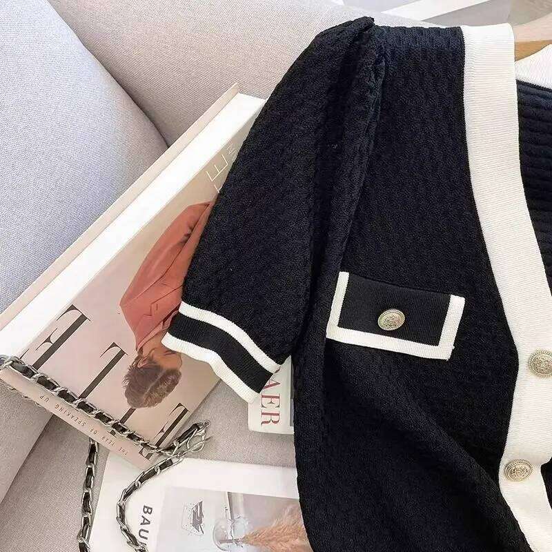 White Black Pink Knitted Cardigan Women Summer Knit T-shirt Short Sleeve Single-breasted Pocket Design Tops Chic Tees V-neck New Z260314