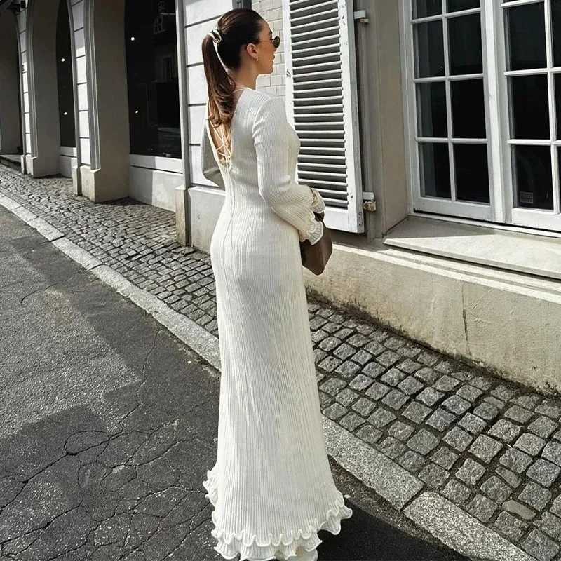 BWQ Flare Sleeve Round Neck White Maxi Dress Women Autumn Fashion Lace Up Elegant Long Dresses Female High Street Beach RobesT260314