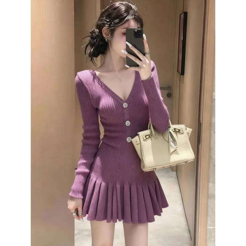 Autumn Winter Gentle and High-end Solid Color V-neck Long-sleeved Button-stitched Elegant Knitted Dress Z260313