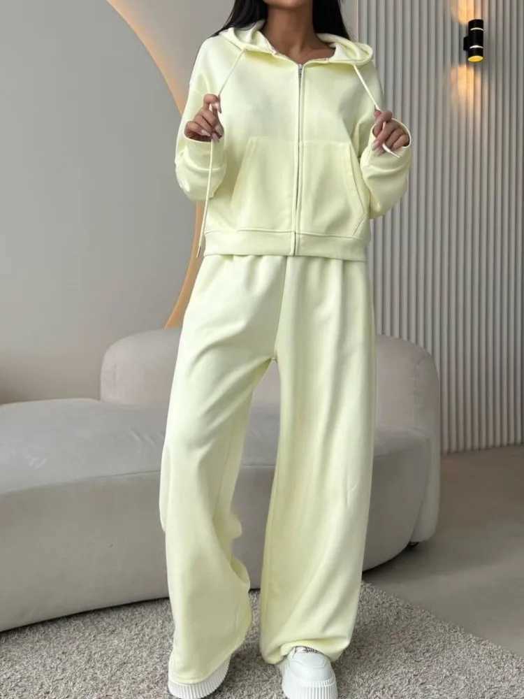 Autumn Solid Color Sports Suit Long-sleeved Zipper Cardigan Hooded Sweatshirt Trousers Two-piece Set Womens Casual Trousers Set M260313