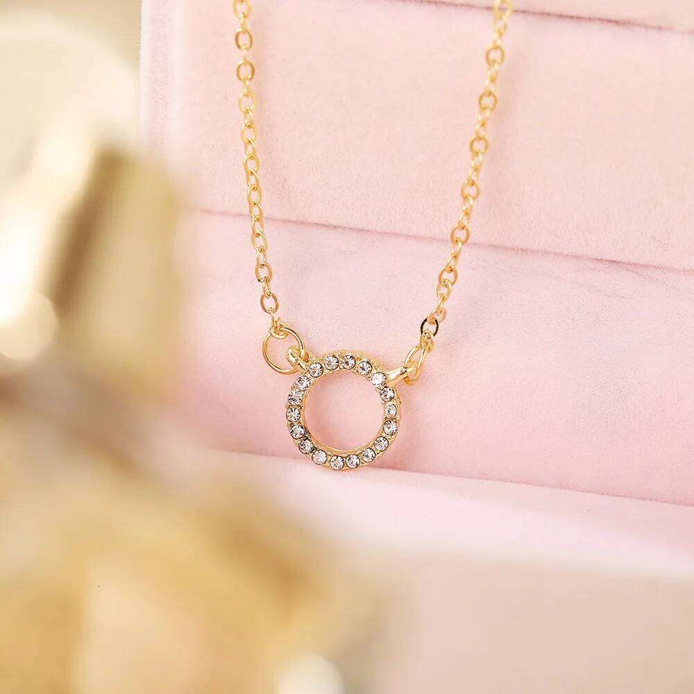 Fashion Trend Elegant Jewelry Simple Crystal Circle Pendant Golden Color Unquie Women Necklace Party Gift Wholesale H260312