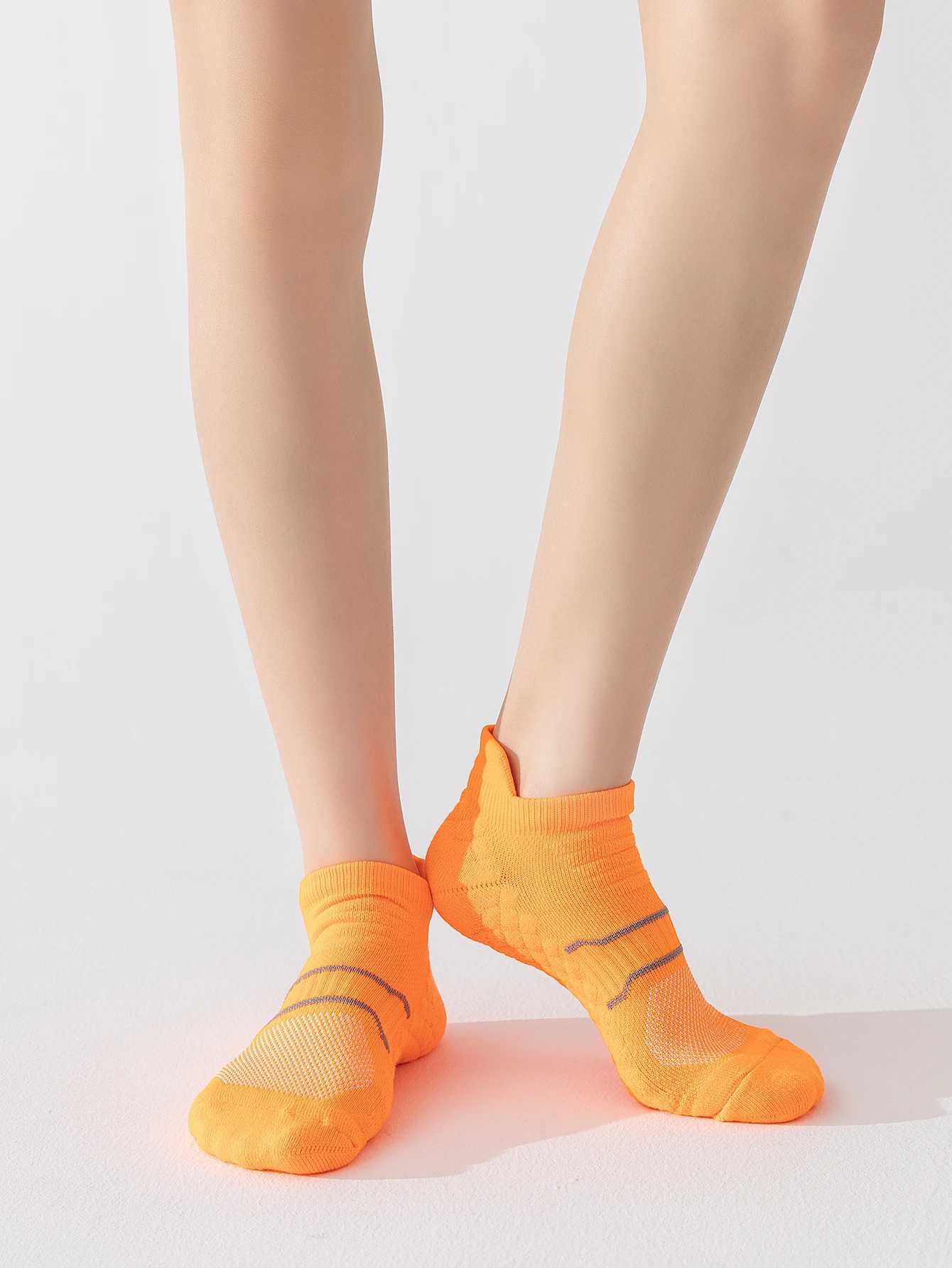 Womens sports tight fitting low cut ankle sports socks badminton running socks D260313