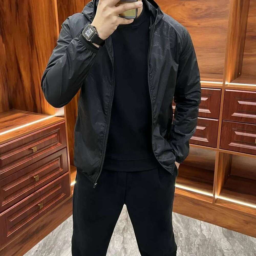 Summer Men's Jacket Youth Slim Outdoor Sports Quick Dry Hooded Anti-UV Sun Protection Skin Coat Z260313