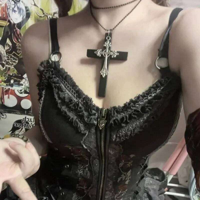 Gothic Punk Large Wood Y2k 3D Relief Flower Metal Cross Double Pendant Necklace Jewelry Gifts Accessories H260312