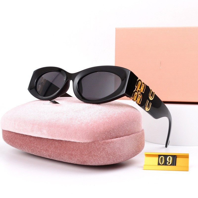 Luxury Designer Men and women Sunglasses Classic Cat Eye Glasses Square Fashion Sunglasses Small Frame Oval Monogram Legs Letter Retro Sunglasses