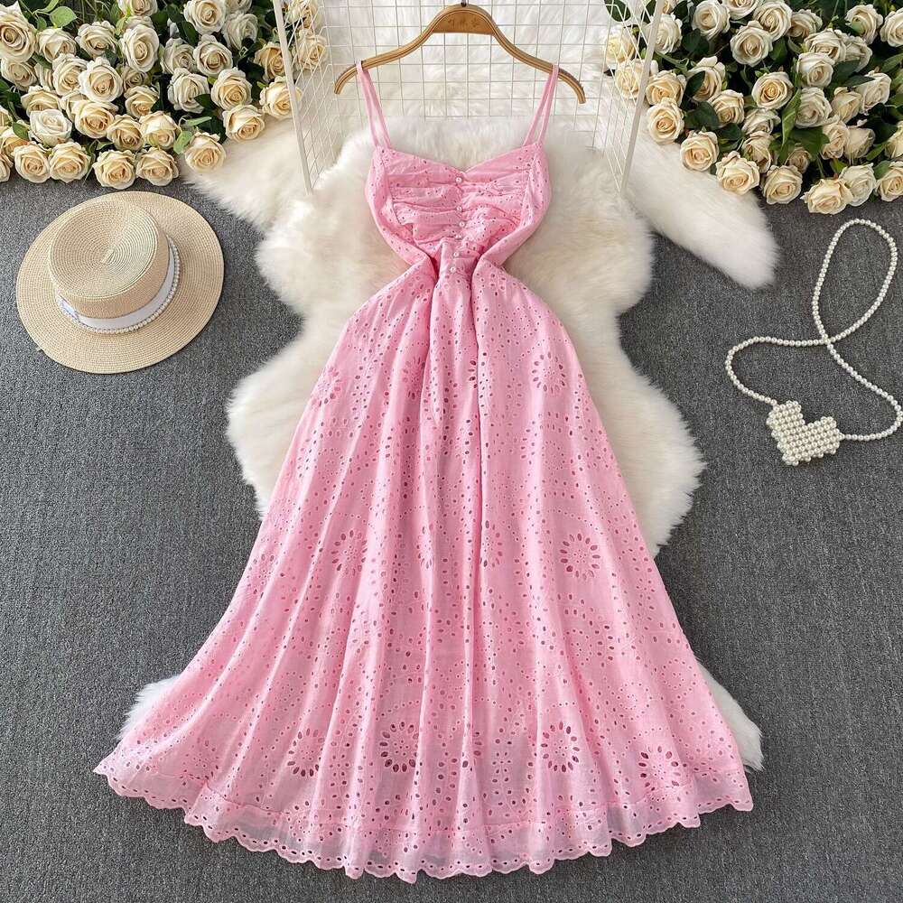 Designer women's French soft pink V-neck vest skirt summer crochet hollow embroidery slim fit long skirt