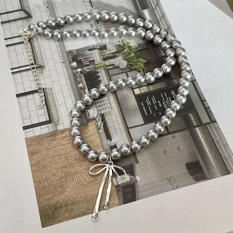 Fashionable Graceful Bowknot Pendant Choker Necklace with Gray Pearls Neck Jewelry Accessories H260312