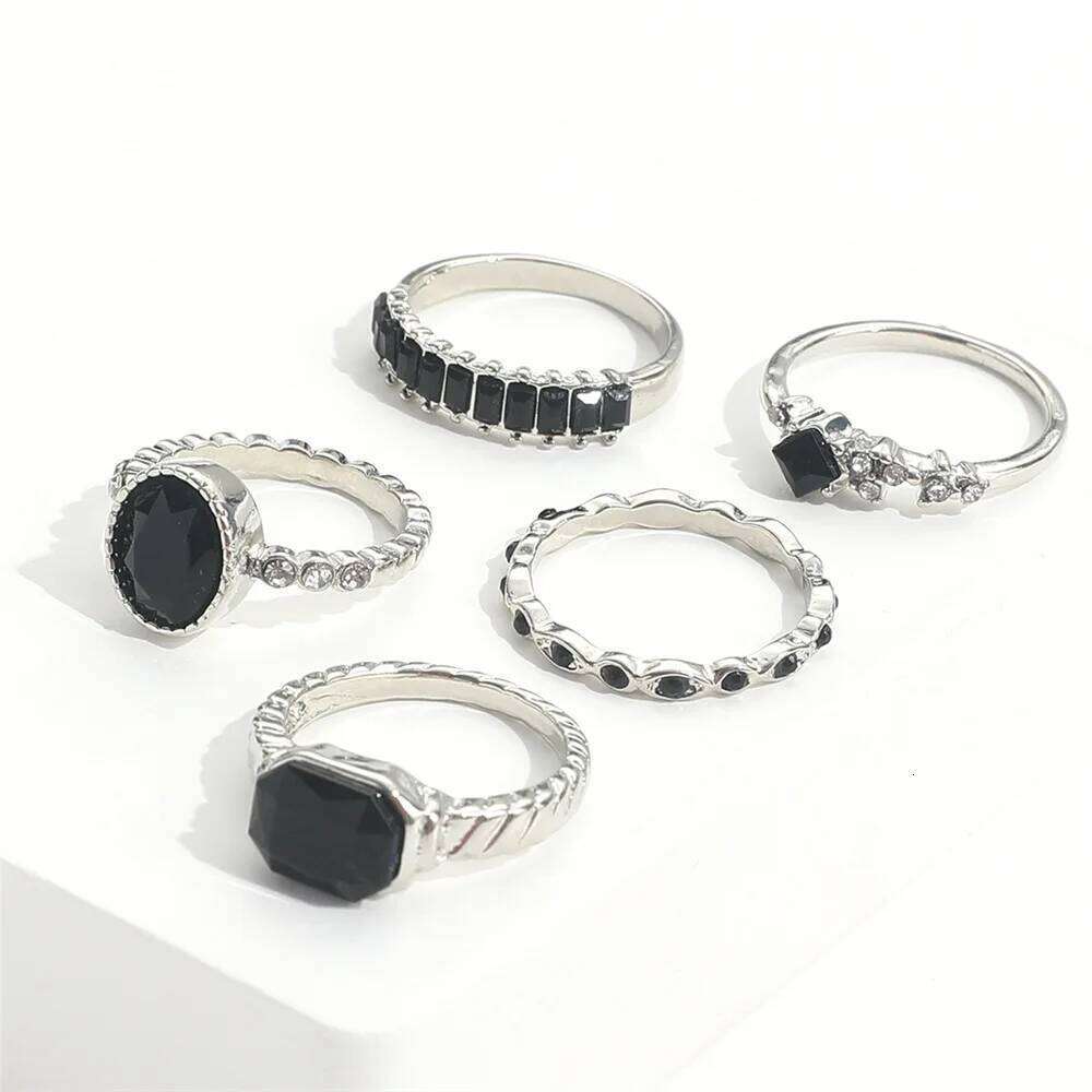 Retro Black Crystal Stone Set For Women Vintage Geometric Knuckle Joint Ring Female Fashion Party Jewelry Accessories H260312
