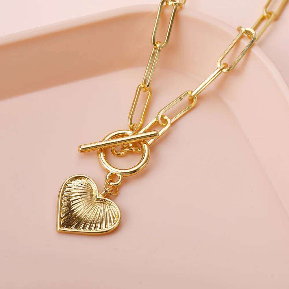 14K Gold Plated Heart Charm Pendant Paperclip Choker Toggle Clasp Dainty Chain Necklace Jewery for Women Girls H260312