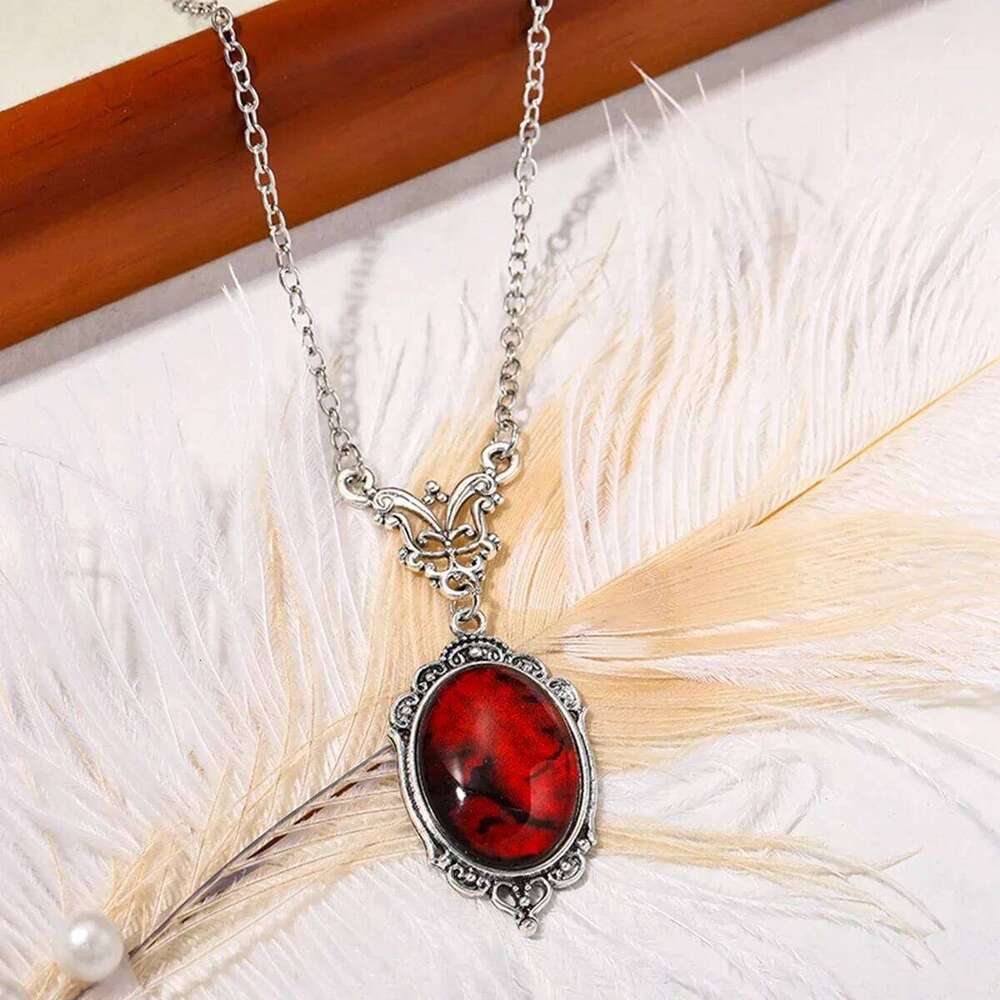 Gothic Blood Red Quartz Charm Oval Pendant Necklace For Women Halloween Vampire Embossed Witch Jewelry Vintage Chokers H260312