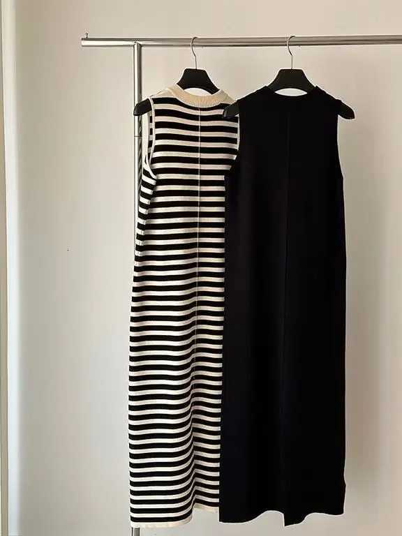 striped knitted sleeveless vest dress for women in summer loose and slimming high waist straight tube skirt retroT260314