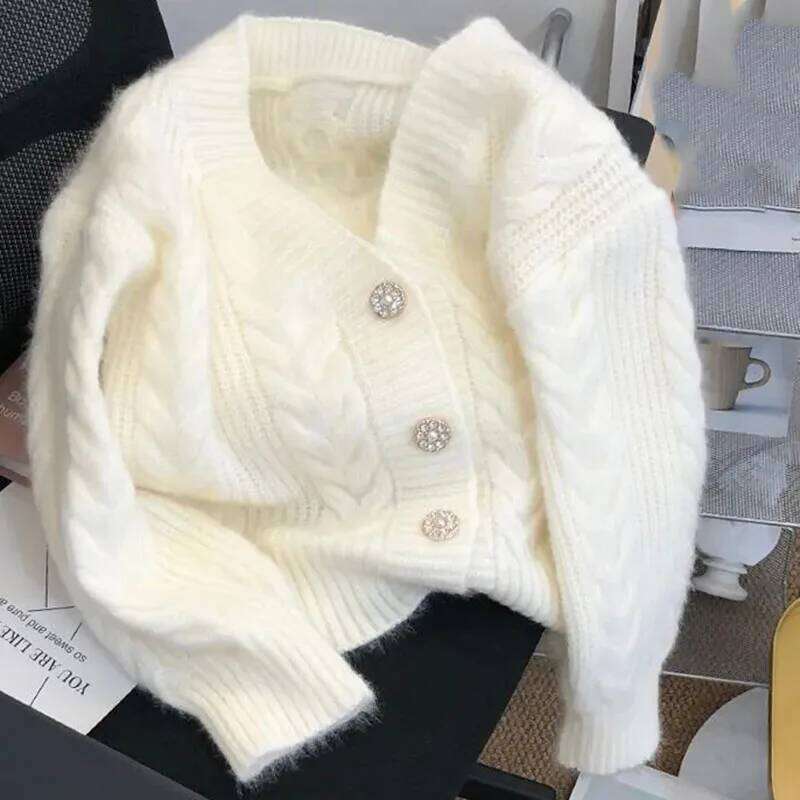 Korean Women Small Fresh Short Knitted Tops Coat 2025 Female V-neck Sweater Cardigan Spring Autumn Ladies Loose Knitting Jacket Z260313