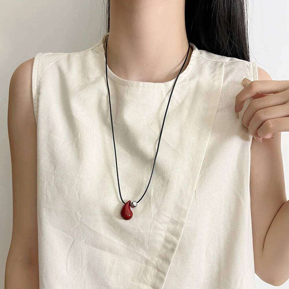 LATS Korean Simple Red Drop Pendant Necklace for Women Exquisite Style Sweater Chain Fashion Jewelry Accessories H260312