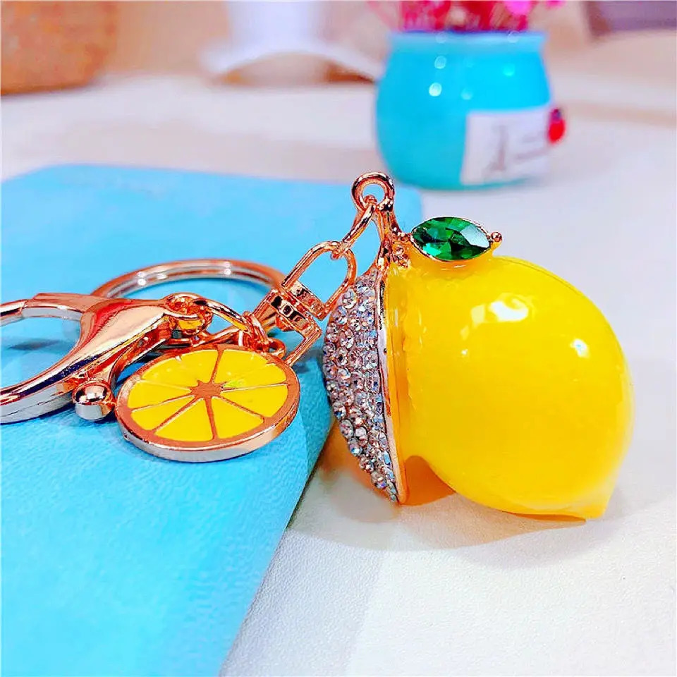 Summer Style Decorative Alloy Rhinestone Lemon Keychain with Lobster Clasp Fruit Key Ring Bag Car Decoration 260311