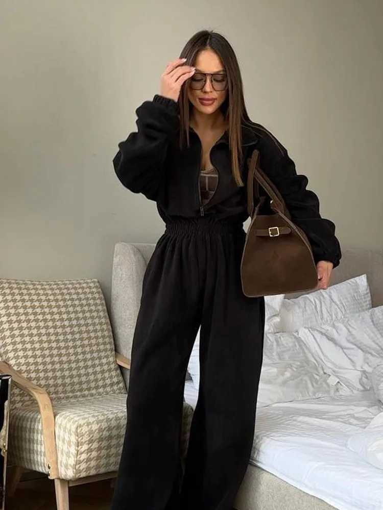Sports and leisure contrast color jumpsuit fashion trend street jumpsuit womens suit new women clothing M260313