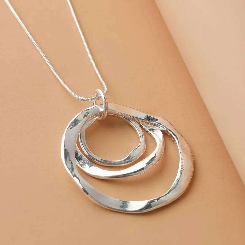 Fashion Simple Design Winding Circle Pendant Necklace Women Personalized Trend Holiday Party Jewelry Accessories H260312