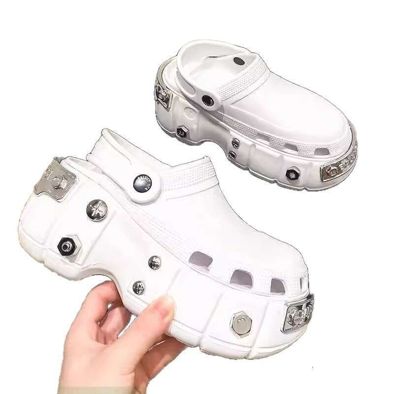 New Summer Paris Clogs for Women, Outdoor Wear, Non-Slip, Height-Increasing, Thick-Soled, Closed-Toe Sandals, Thick-Soled Couples' Shoes with a S
