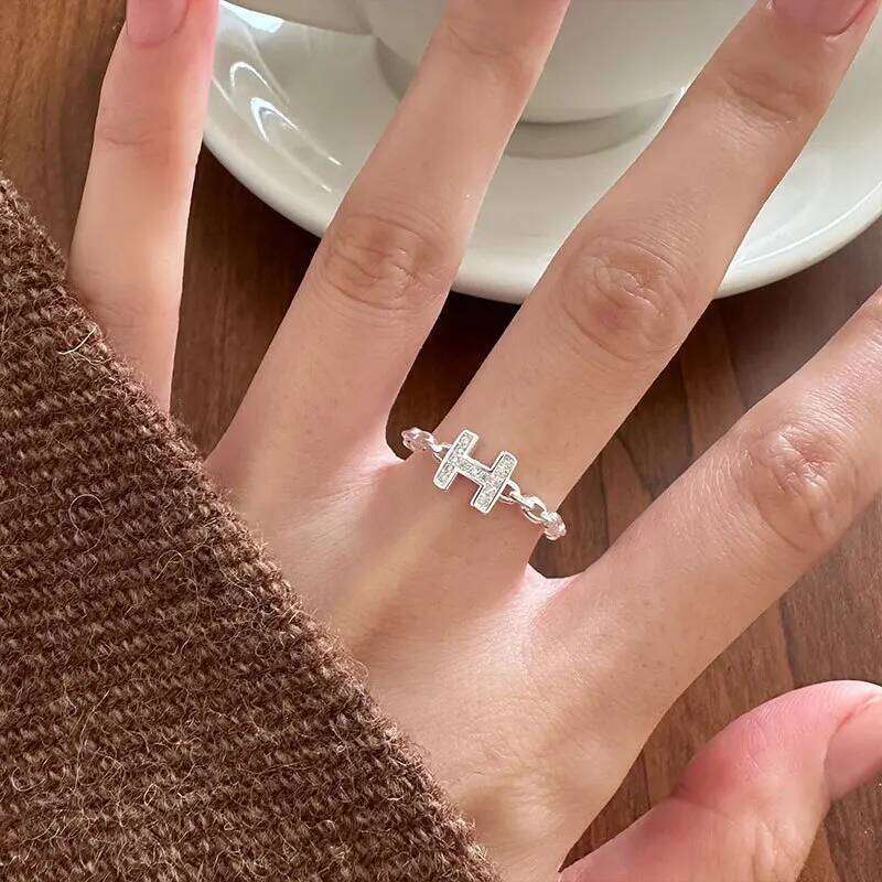 Best-selling new 925 silver rings with over a dozen styles, suitable as festival gifts for European women, exquisite jewelry H260312