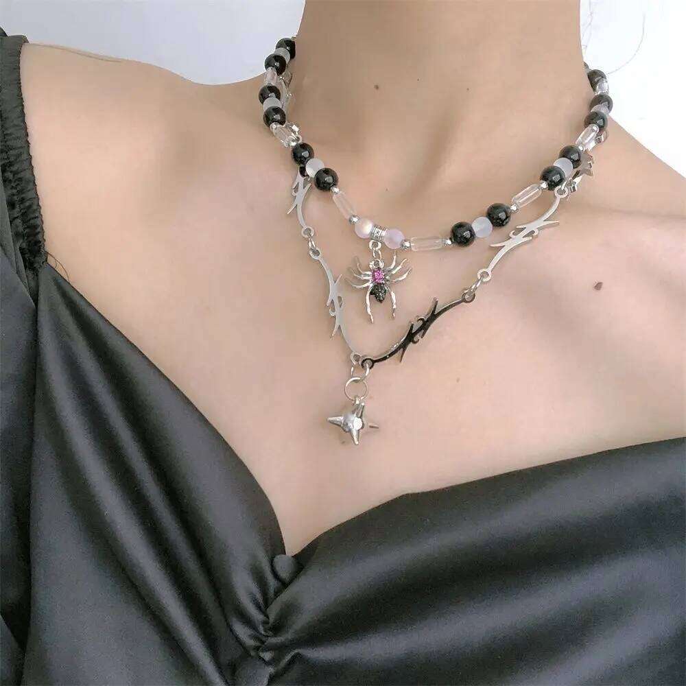 Korean Exquisite Retro Flower Heart Beaded Necklace For Women Personality Simple Cool Clavicle Chain Fashion Y2K Jewelry H260312