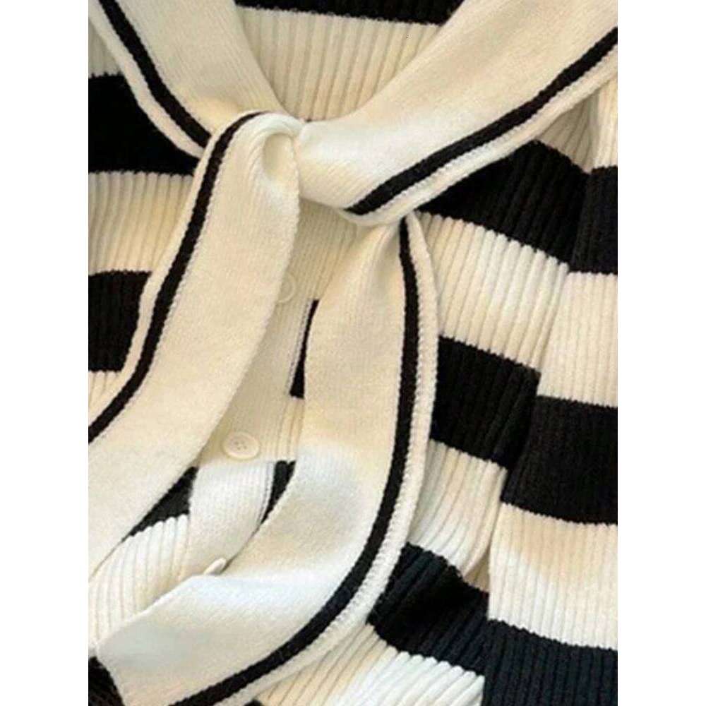 Women's Striped Knitted Top, Fake Two-Piece Shawl Collar, Contrast Color, Luxury Design, Autumn, Winter, New Arrivals Z260314