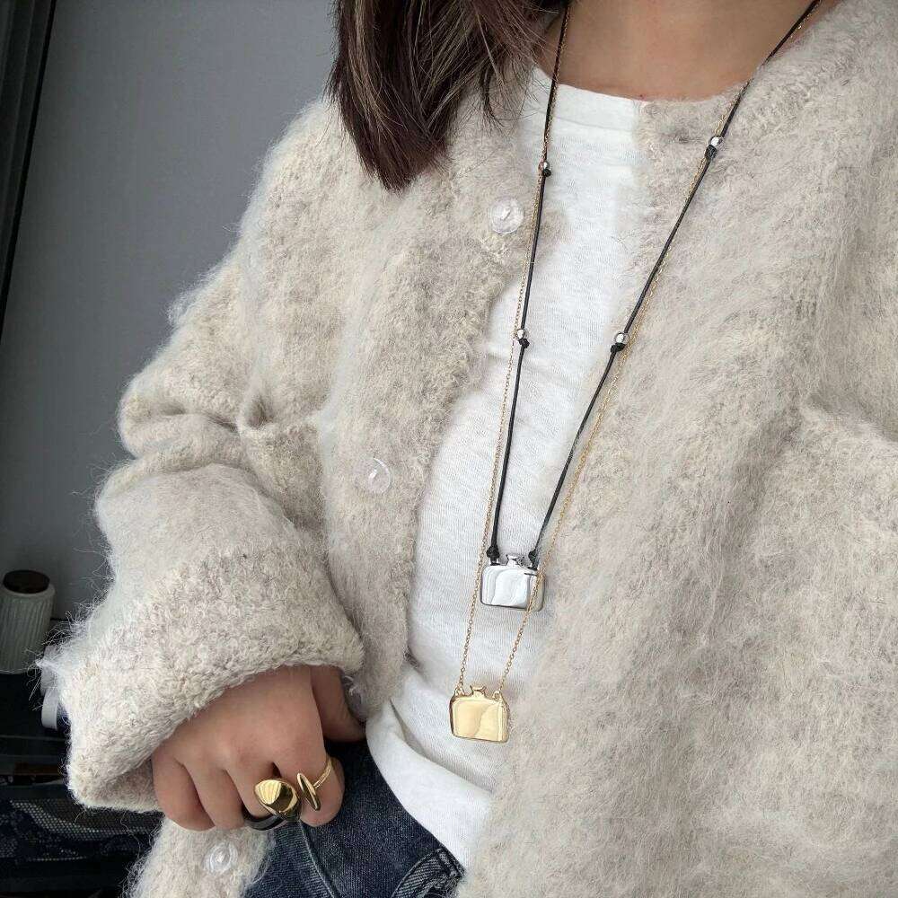 Retro Square Chain Temperament Korean Style Bottle Pendant Necklace Elegant Neck Hanging Fashion Jewelry Friends H260312