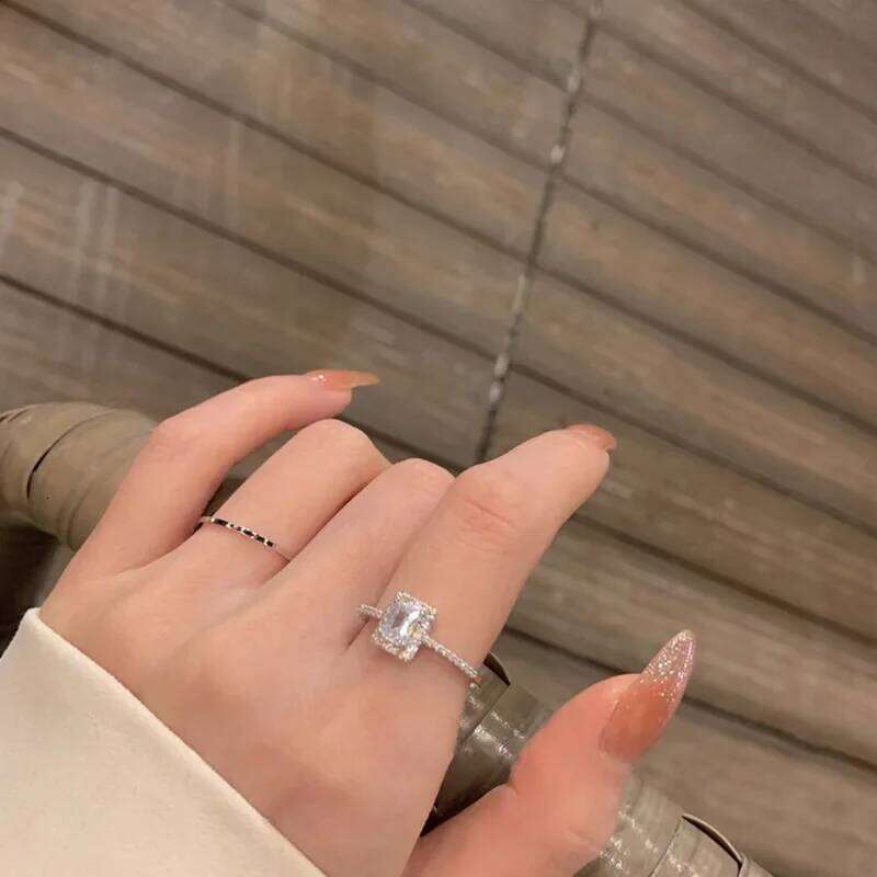 Luxury Classic Square Zircon Wedding Engagement for Women Exquisite Open Adjustable Geometry Shine Rings Charm Jewelry H260312