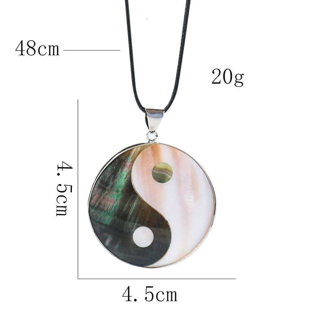 Natural Shell Tai Ji Yin Yang for Women Men Classic Black White Chinese Taoism Signs Pendant Necklace Jewelry Gift H260312