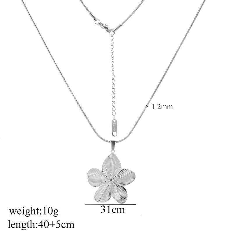 Vintage Stainless Steel Flower Pendant for Women Gold Plated Floral Metal Snake Chain Necklace Aesthetic Jewelry Gifts H260312