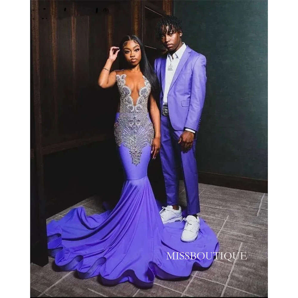 2024 African Girls New Prom Dresses Sparkly Sequined Crystlas Lavender Evening Gowns Plunging V Neck Birthday Party Robe De Bal B0313
