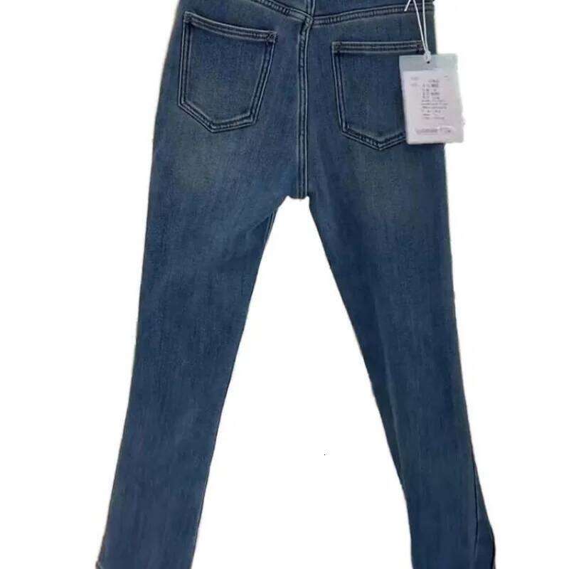 Women's Winter 2025 New Style Flared Pants Retro Blue Thickened Fleece Lined High Waist Jeans for Petites Z260313