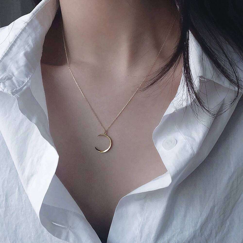 SUMENG 2024 New Fashion Sweet Moon Silver Color Jewelry Temperament Crescent Clavicle Chain Pendant Necklaces For Women H260312