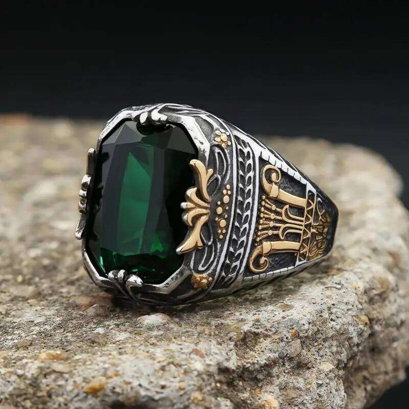 New Inlaid Emerald Men's Luxury Retro Domineering Personality Ring To Attend The Banquet Party Jewelry H260312
