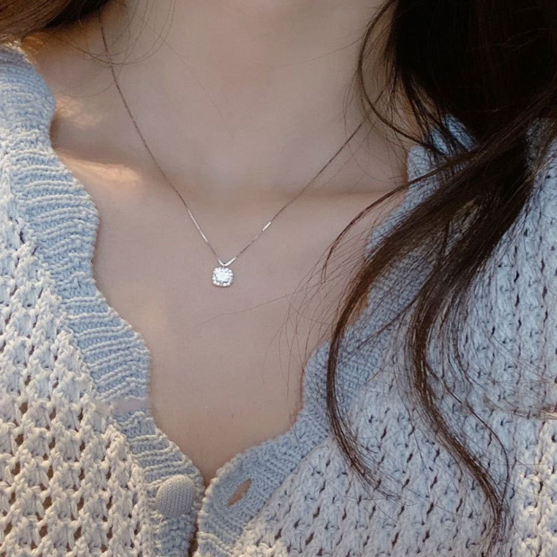 Small Square Fashionable Women's Accessories Diamond Sparkling Necklace Accessories For Women Niche Design Light Luxury Elegant High-End Feel Ins