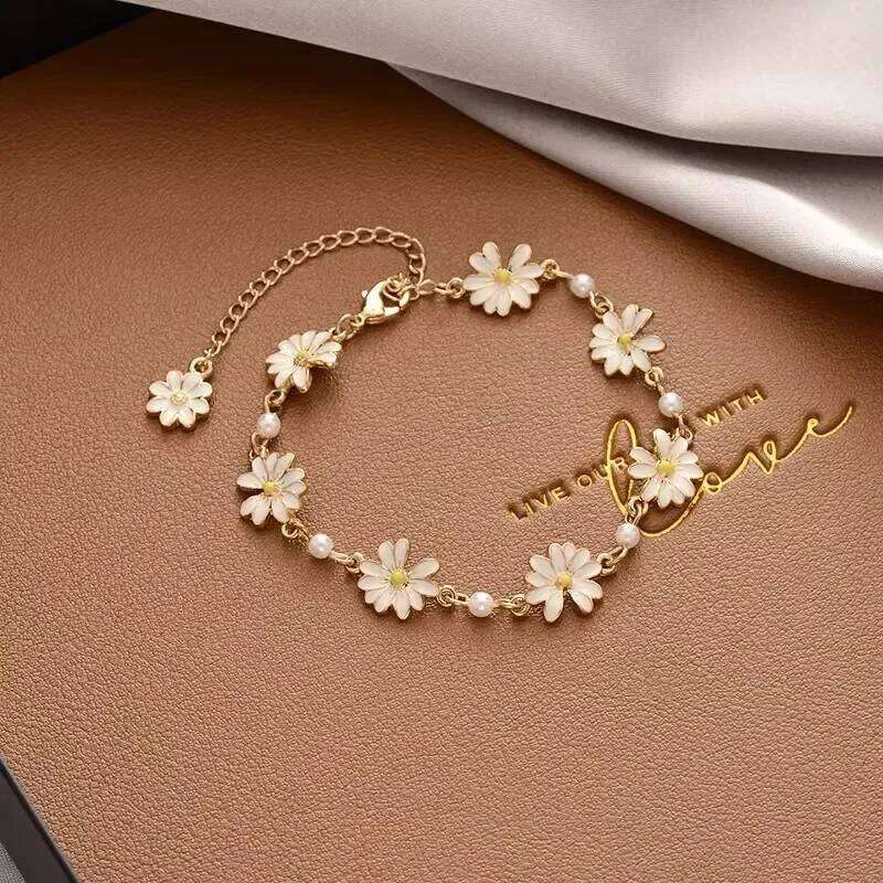 Fashion Classic Daisy Pearl Pendant Bracelets for Women Charm Gold Color Stainless Steel Chains Bangles Luxury Jewelry Accessory Z260313